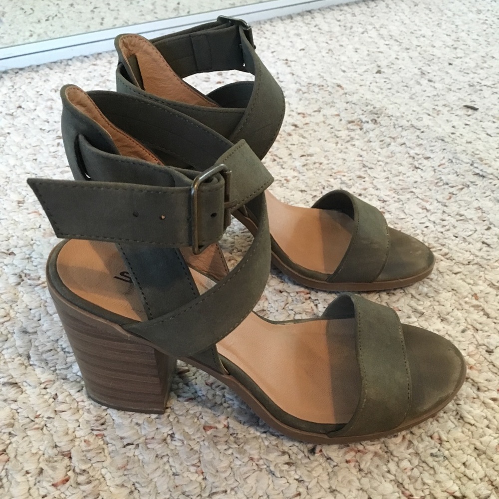 Soda block heels